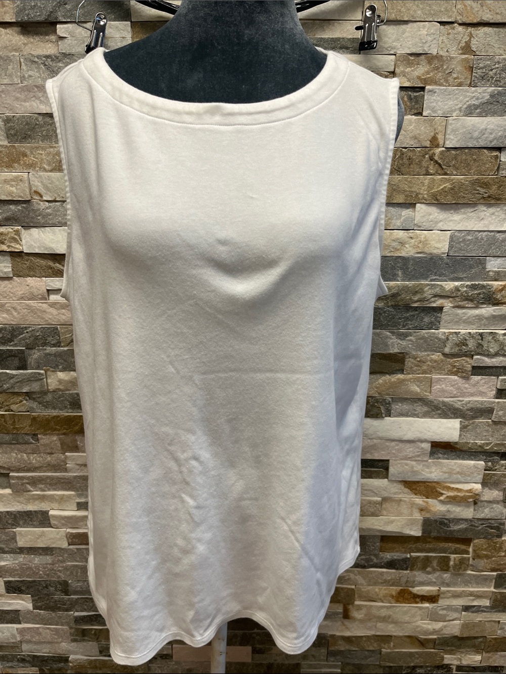 croft & barrow White Sleeveless Tank Top